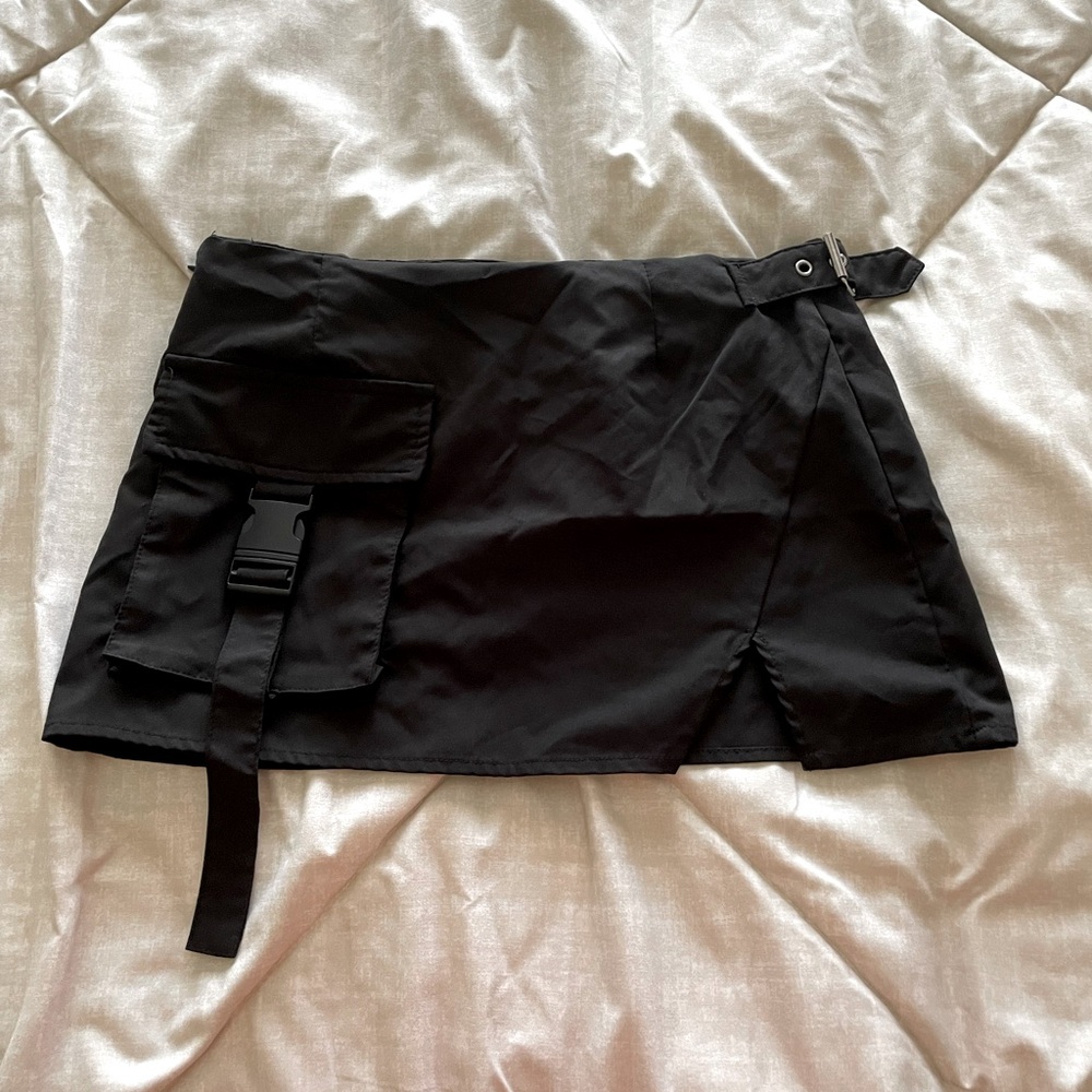 Cargo mini skirt